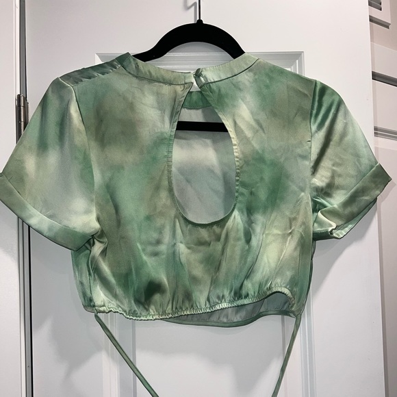 TopShop Green Keyhole Croptop - Picture 2 of 3